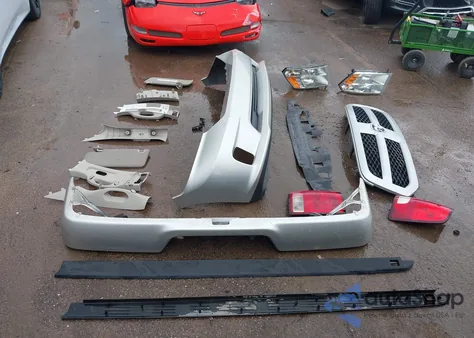 2018 Ram 1500 Express 4X2 6'4 Box from USA, damaged, VIN 1C6RR6FG0JS280326